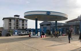Mission du FMI à Yaoundé: La baisse de la subvention de carburants inquiète